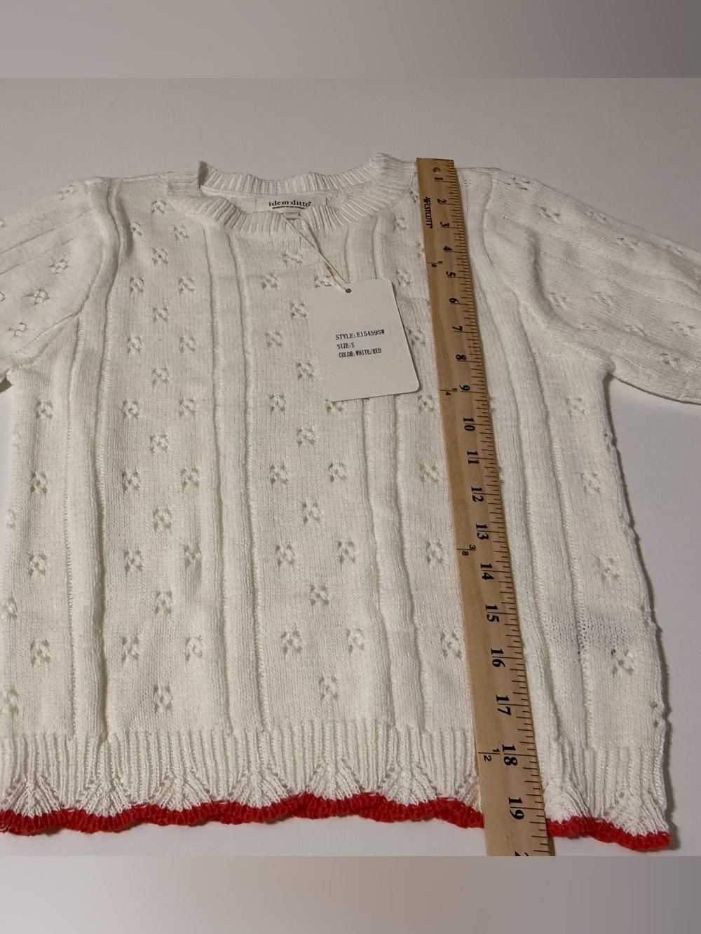 NWT Cropped White Eyelet Knit Top with Red Scallop Trim - Picture 8 of 8